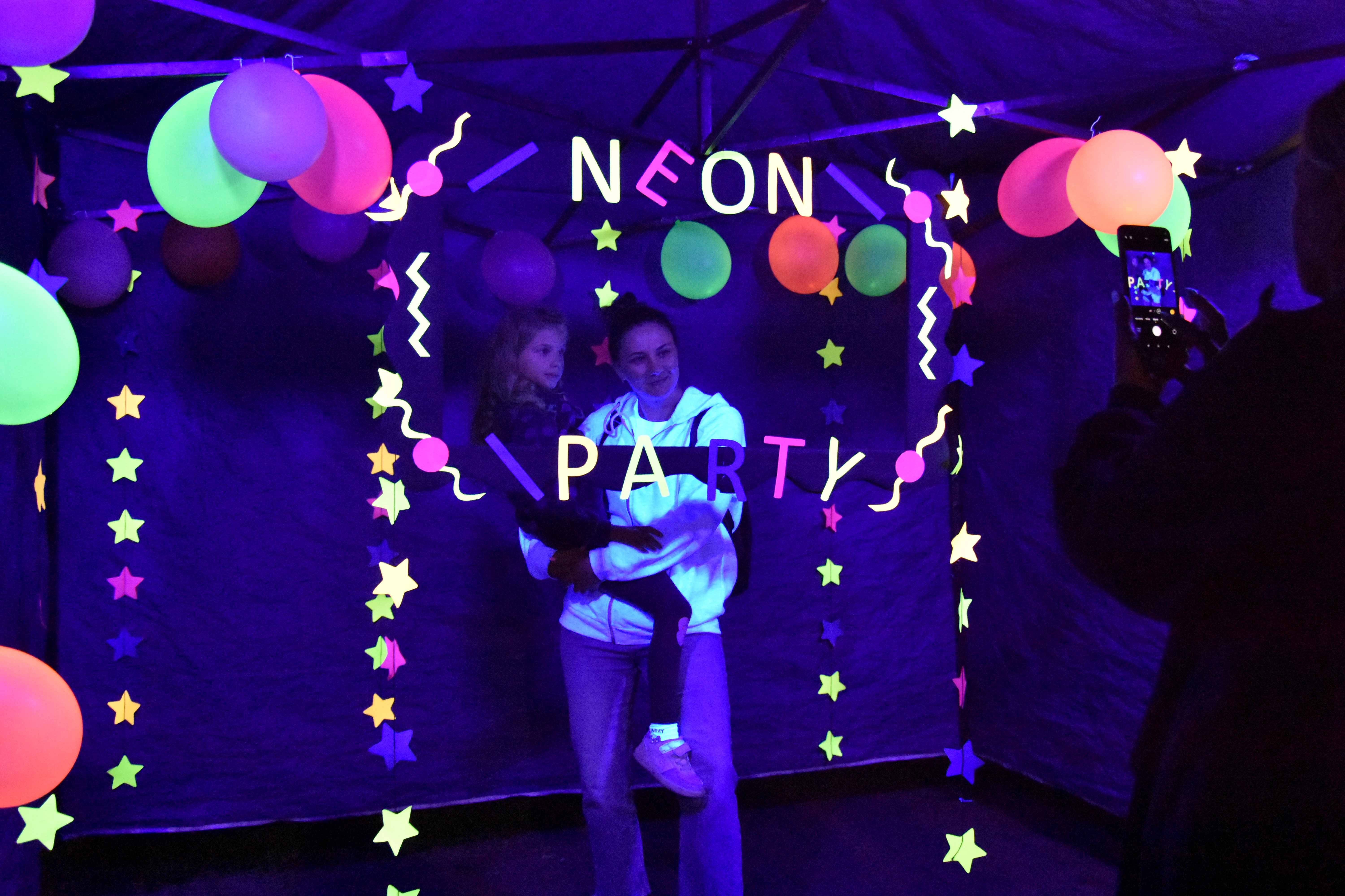 Neon Party 2025
